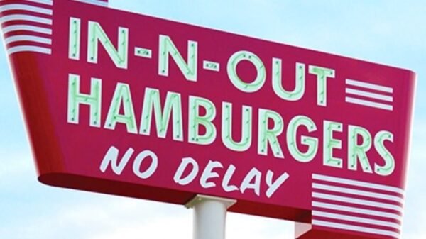 Experiencing the Inaugural In-N-Out Burger: A Taste of History