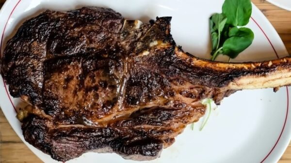 Essential Tips for Dining at Michael Jordan’s Famous Steakhouse